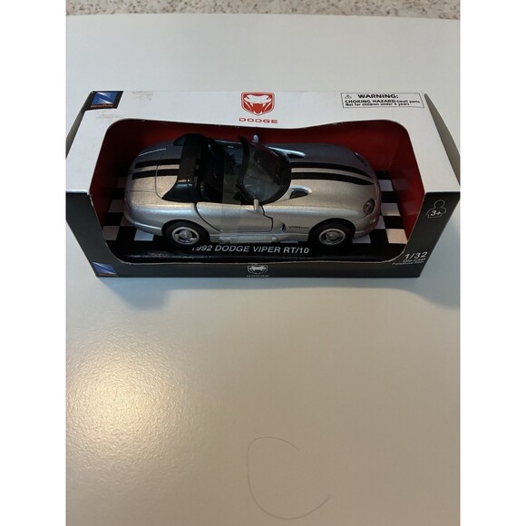 New-Ray Other - NewRay 1/32 scale, 1992 Dodge Viper rt/10 Die-Cast model.